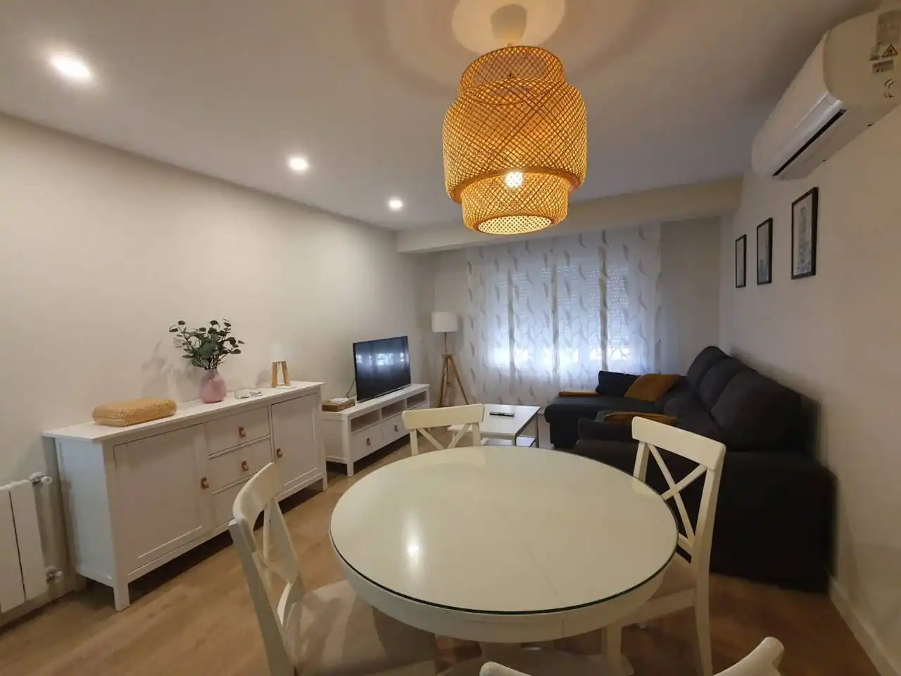 Sala de estar de Piso de alquiler en Badajoz con Aire acondicionado, Calefacción y Parquet
