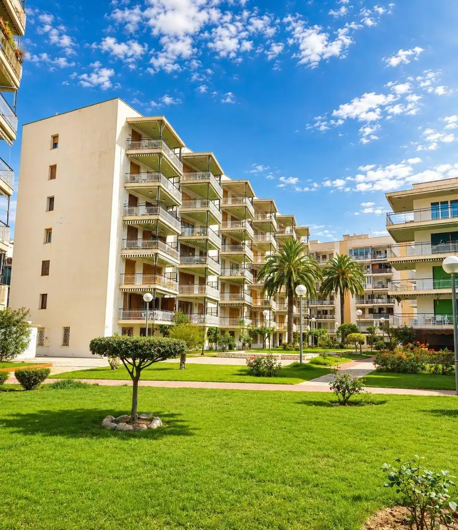 Vista exterior de Pis en venda en Salou amb Aire condicionat, Terrassa i Moblat