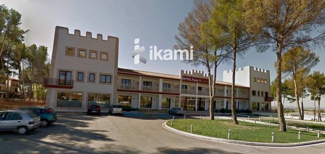 Edificio en Venta en Diseminados en Requena