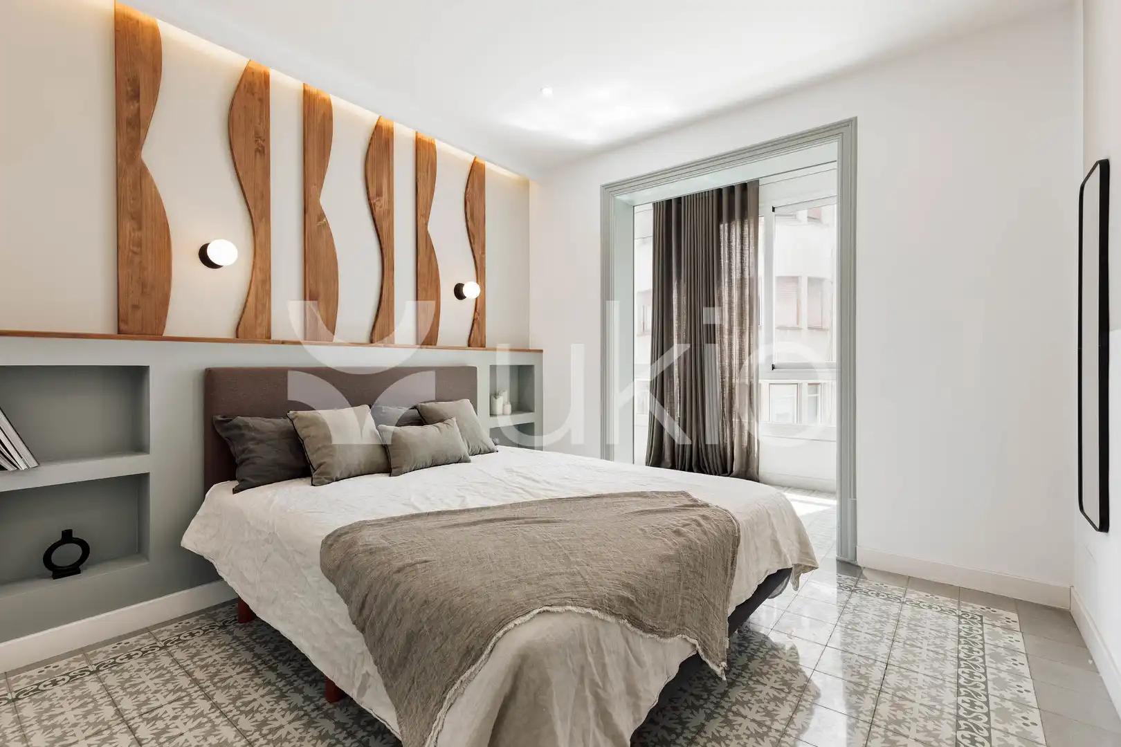 Dormitori de Apartament de lloguer en Barcelona amb Aire condicionat, Calefacció i Moblat