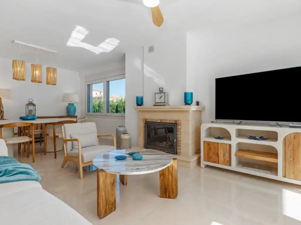 Living room of Houses for sale in El Campello  with Air Conditioner, Private garden and Swimming Pool