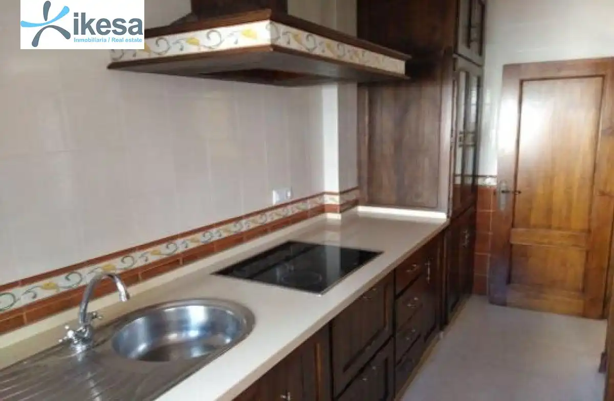 Casa adosada en venta en Avenida de Rota