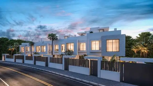 House with pool for sale in Urbanizacion Playa de Guadalobon 9, imagen 7