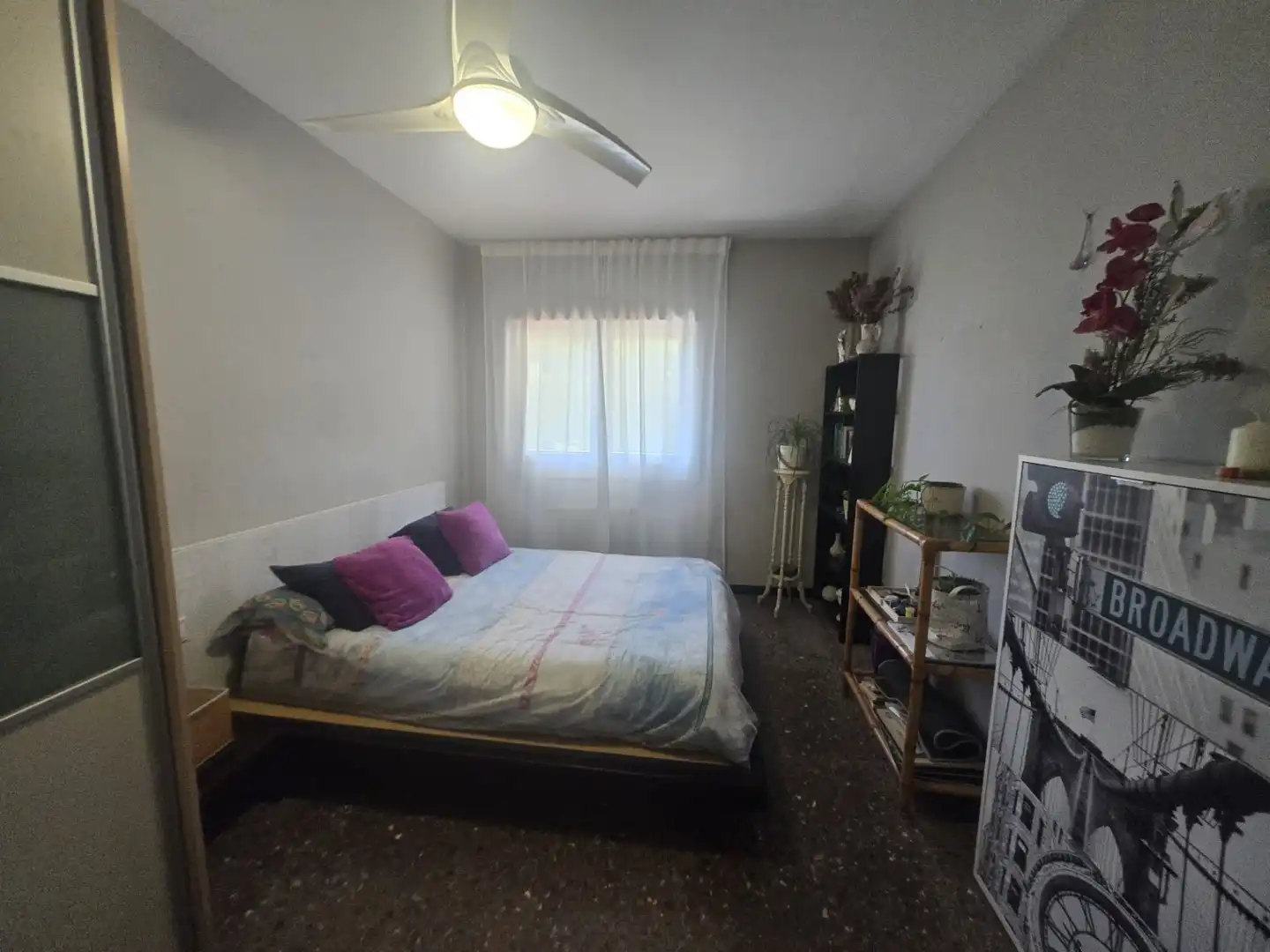 Dormitori de Casa o xalet en venda en Castellar del Vallès amb Jardí privat
