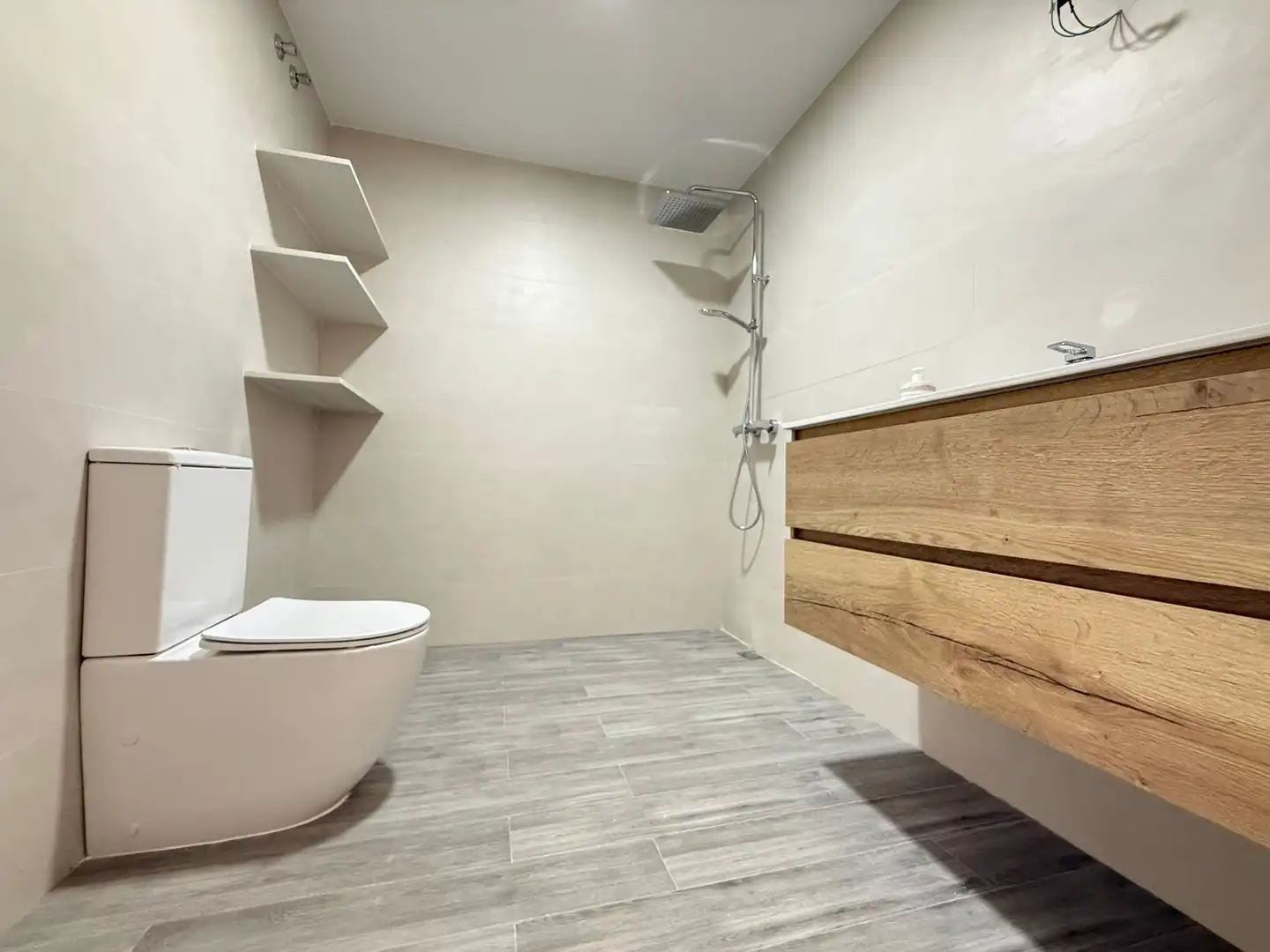 Baño de Piso en venta en Jerez de la Frontera con Aire acondicionado, Calefacción y Jardín privado