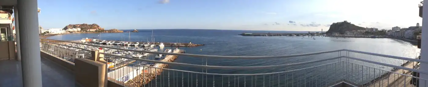 Vista exterior de Ático en venta en Águilas con Terraza y Amueblado