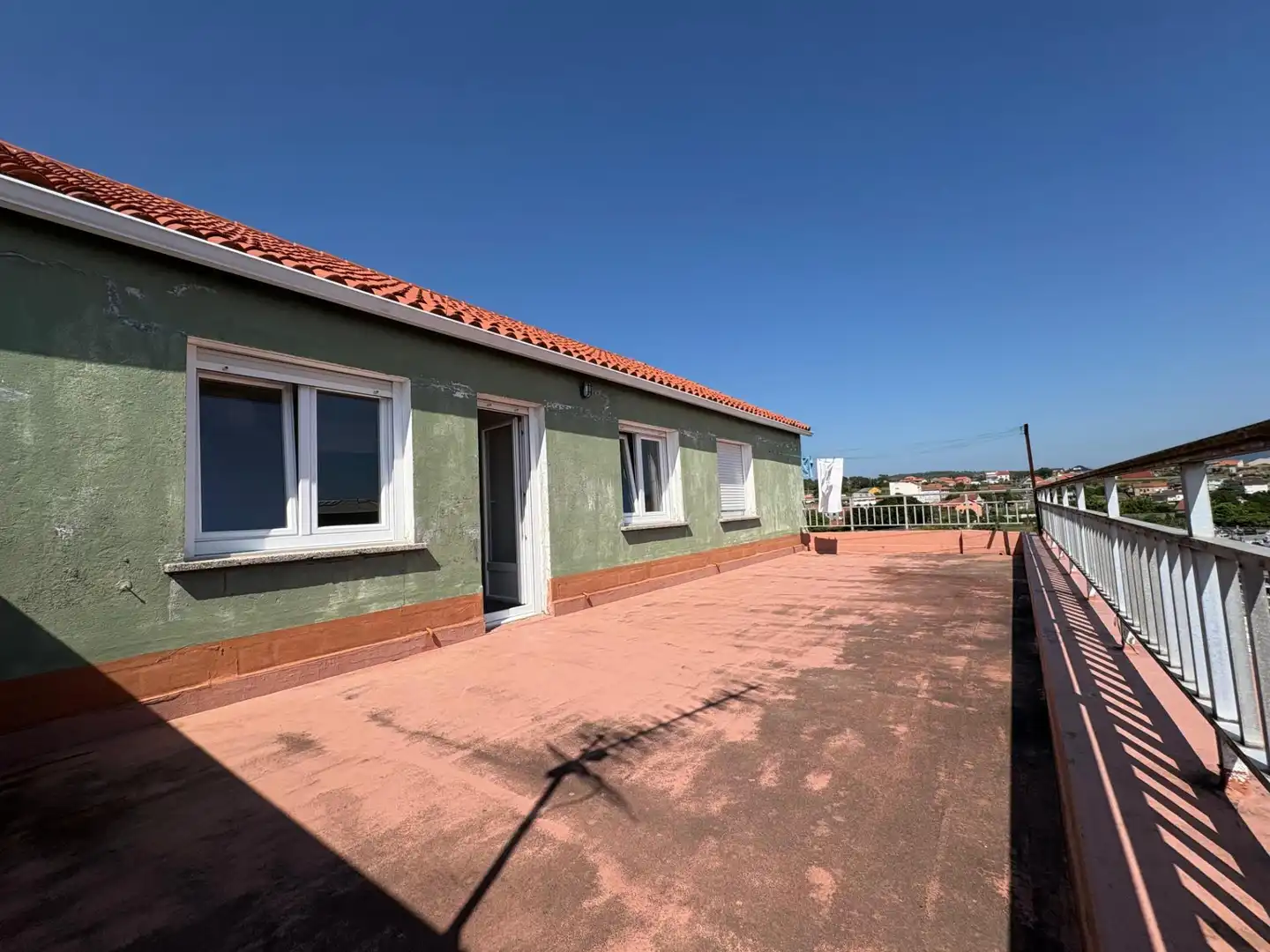 Vista exterior de Àtic en venda en Rianxo amb Terrassa, Traster i Moblat