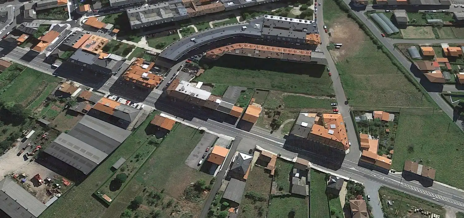 Terreni e lotti in vendita a Avenida Finisterre, imagen 2