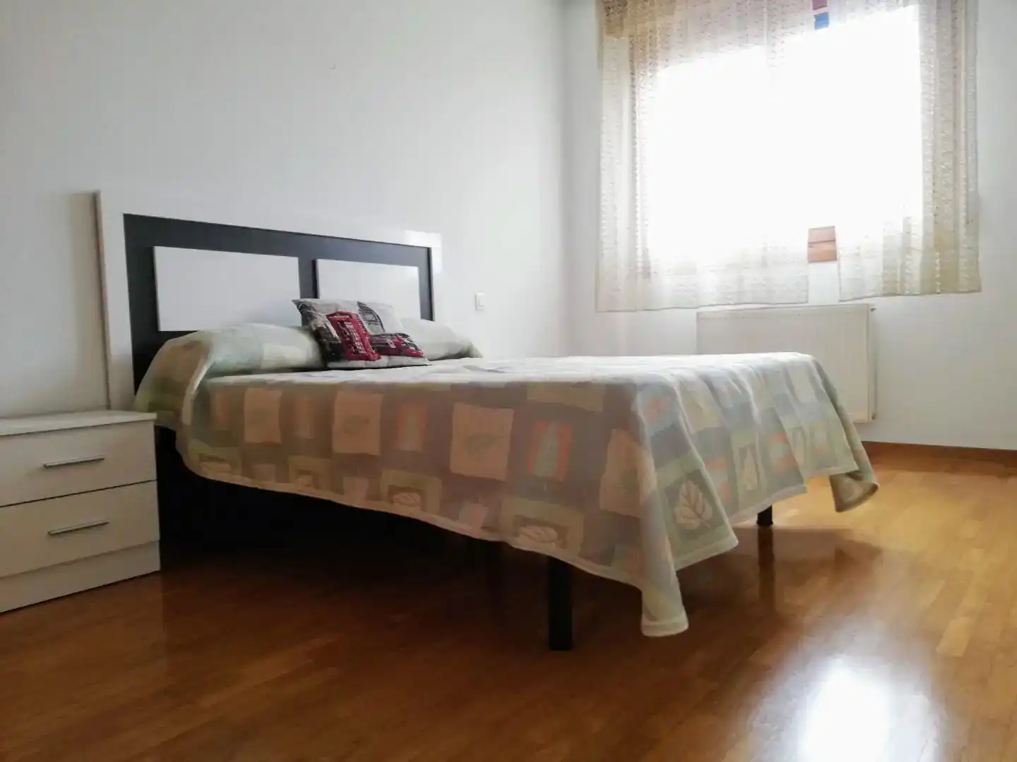 Dormitori de Pis en venda en Burgos Capital