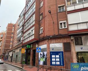 Exterior view of Flat for sale in Valladolid Capital  with Balcony