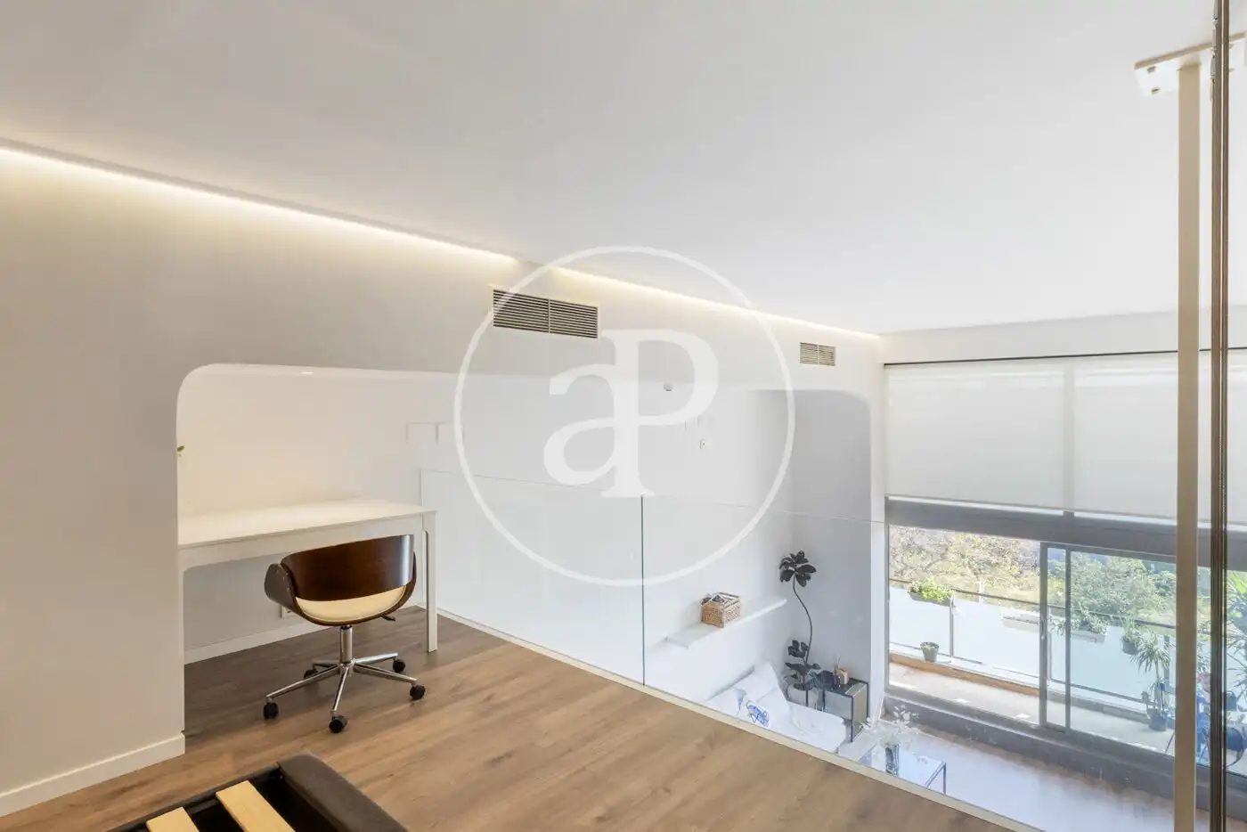 Piso en venta en Valencia con Aire acondicionado, Calefacción y Jardín privado