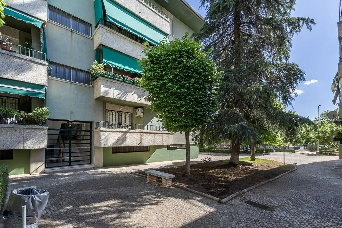Piso en venta en Cervantes