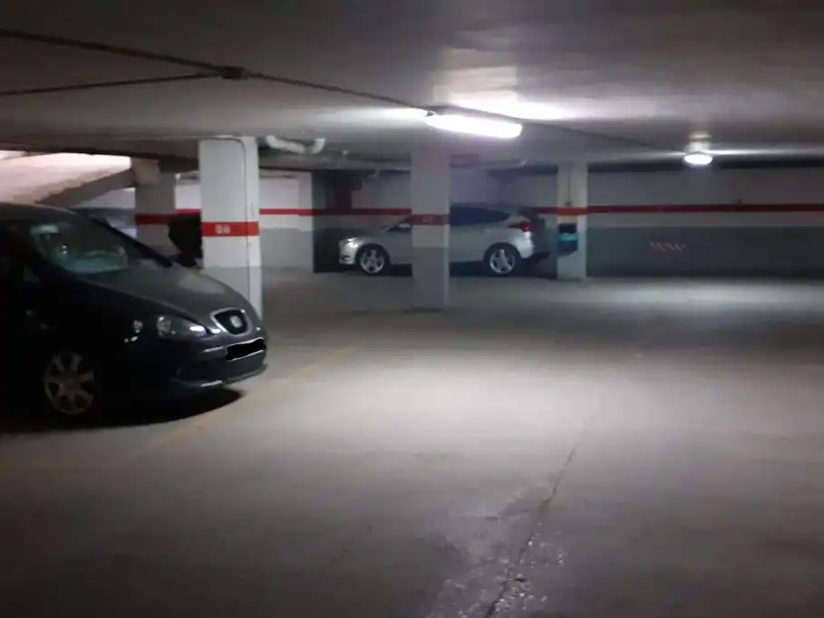 Parkplatz von Garage zur Miete in Mollerussa