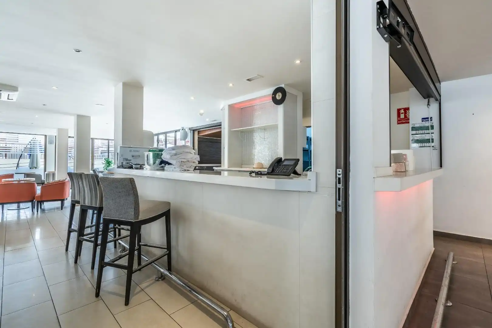 Geschaftsraum zur Miete in Adeje mit Terrasse