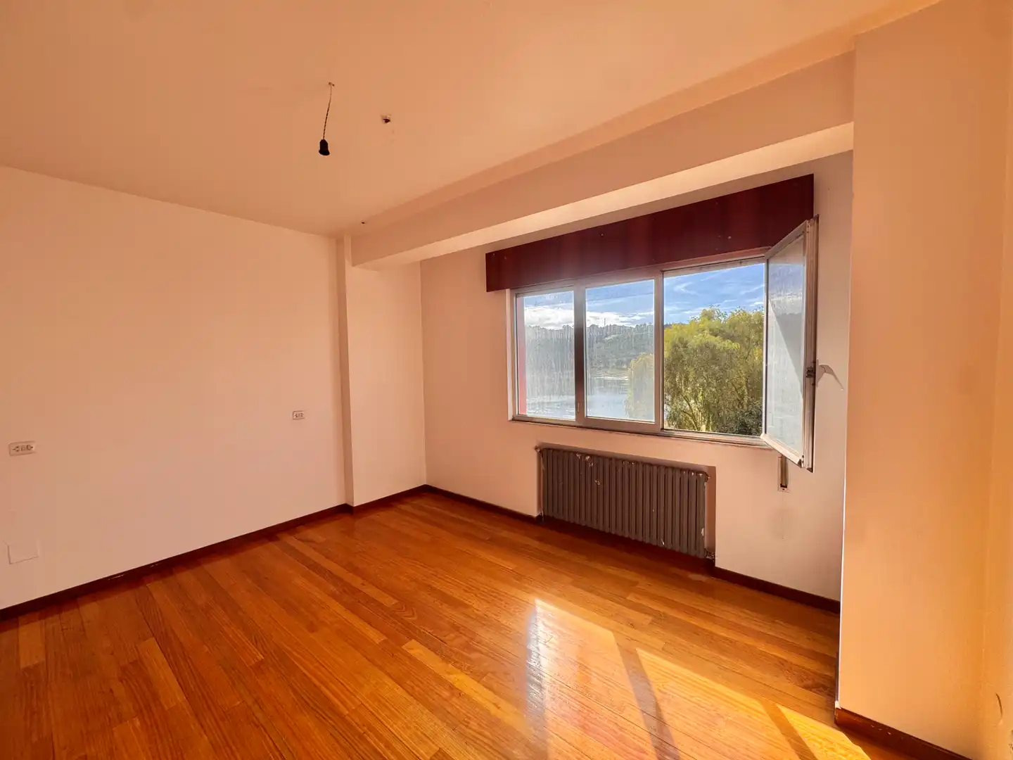 Habitación de Piso en venta en Pastoriza