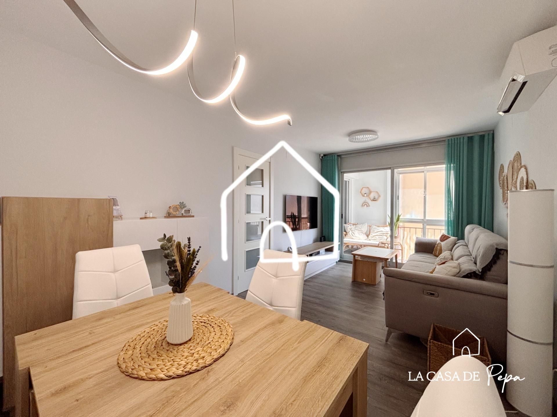 Sala de estar de Piso en venta en Viladecans con Aire acondicionado, Calefacción y Parquet