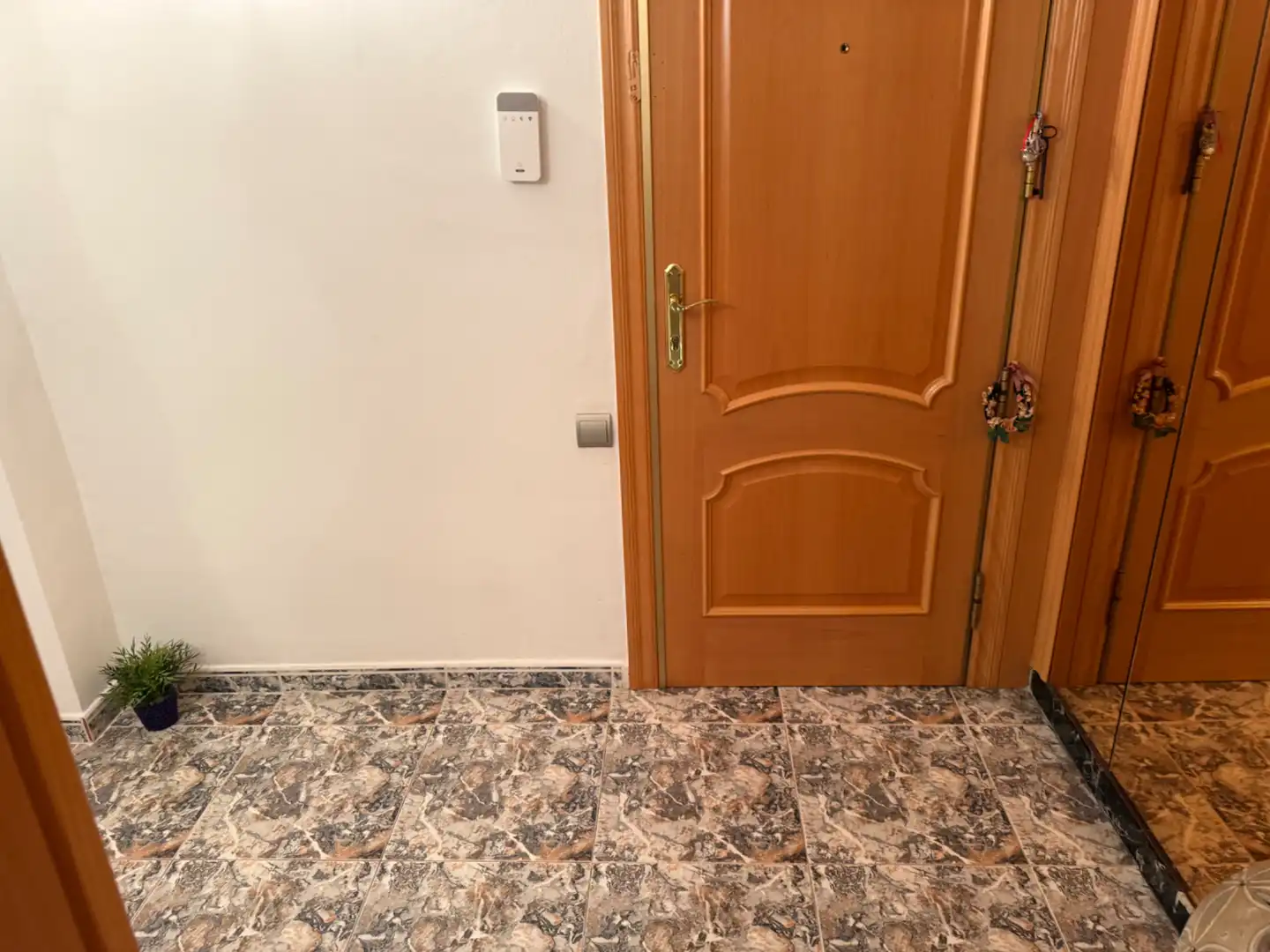 Appartamento con terrazza in vendita a Carrer de Constantí, imagen 5