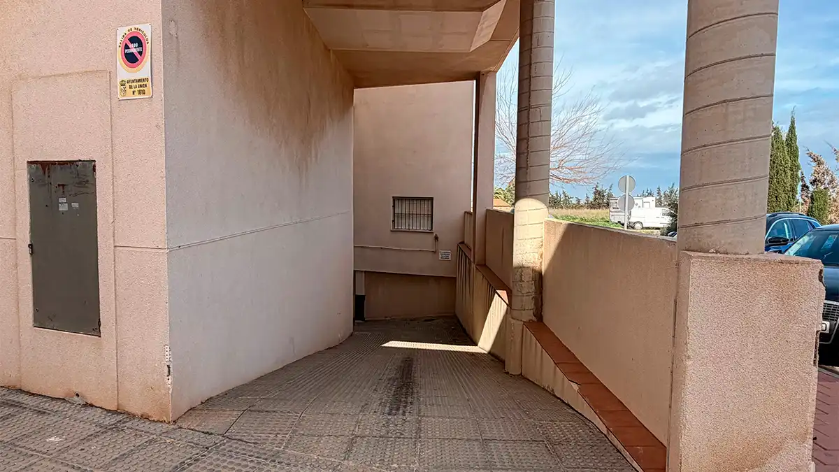 Vista exterior de Piso en venta en La Unión