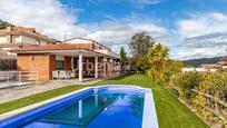 Exterior view of House or chalet for sale in Argentona  with Private garden, Storage room and Swimming Pool