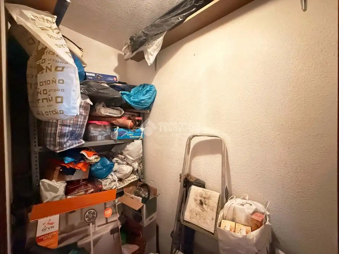 Flat for sale in Madrid  with Air Conditioner, Terrace and Balcony