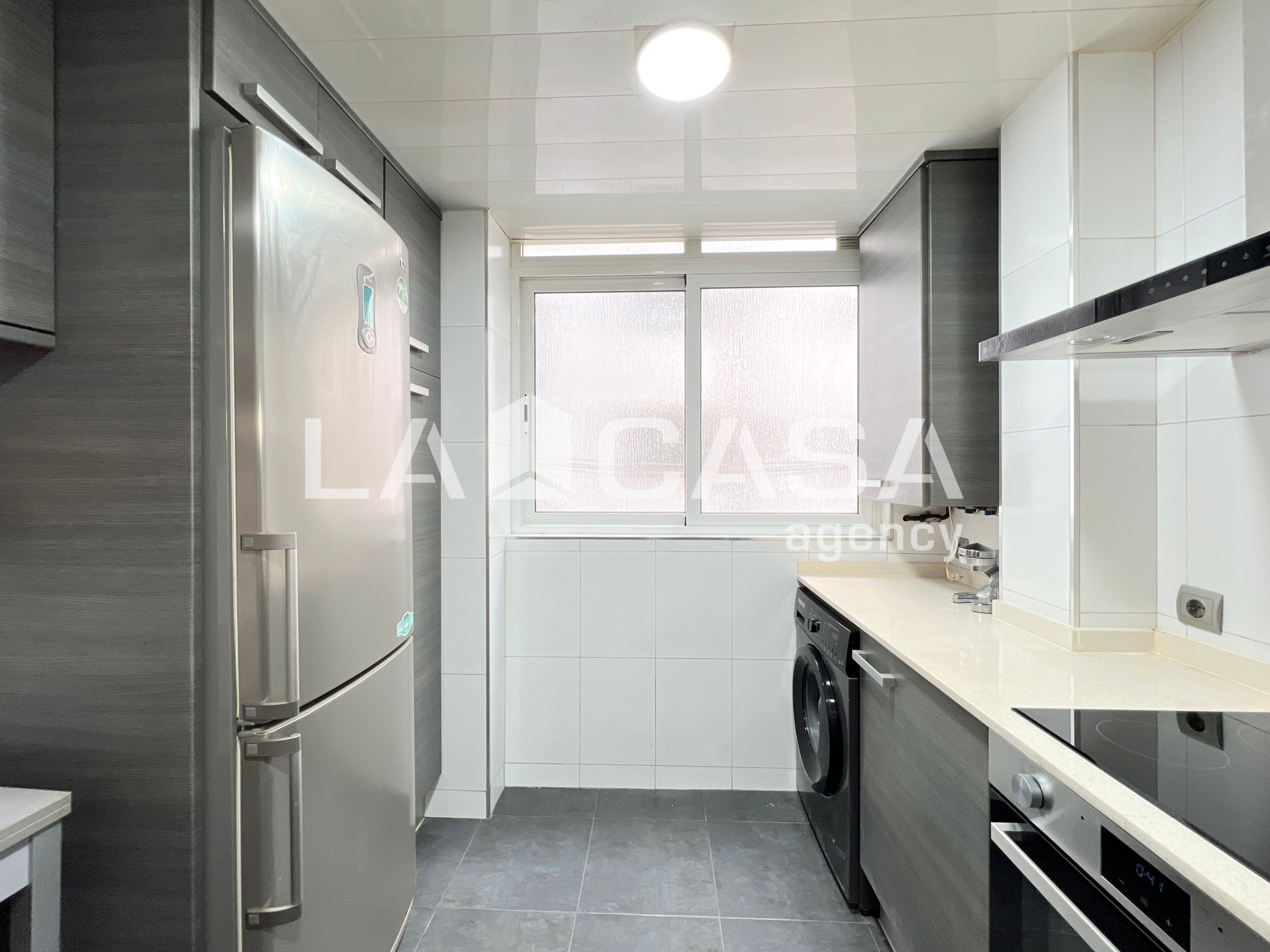 Cuina de Pis en venda en Badalona amb Calefacció i Balcó