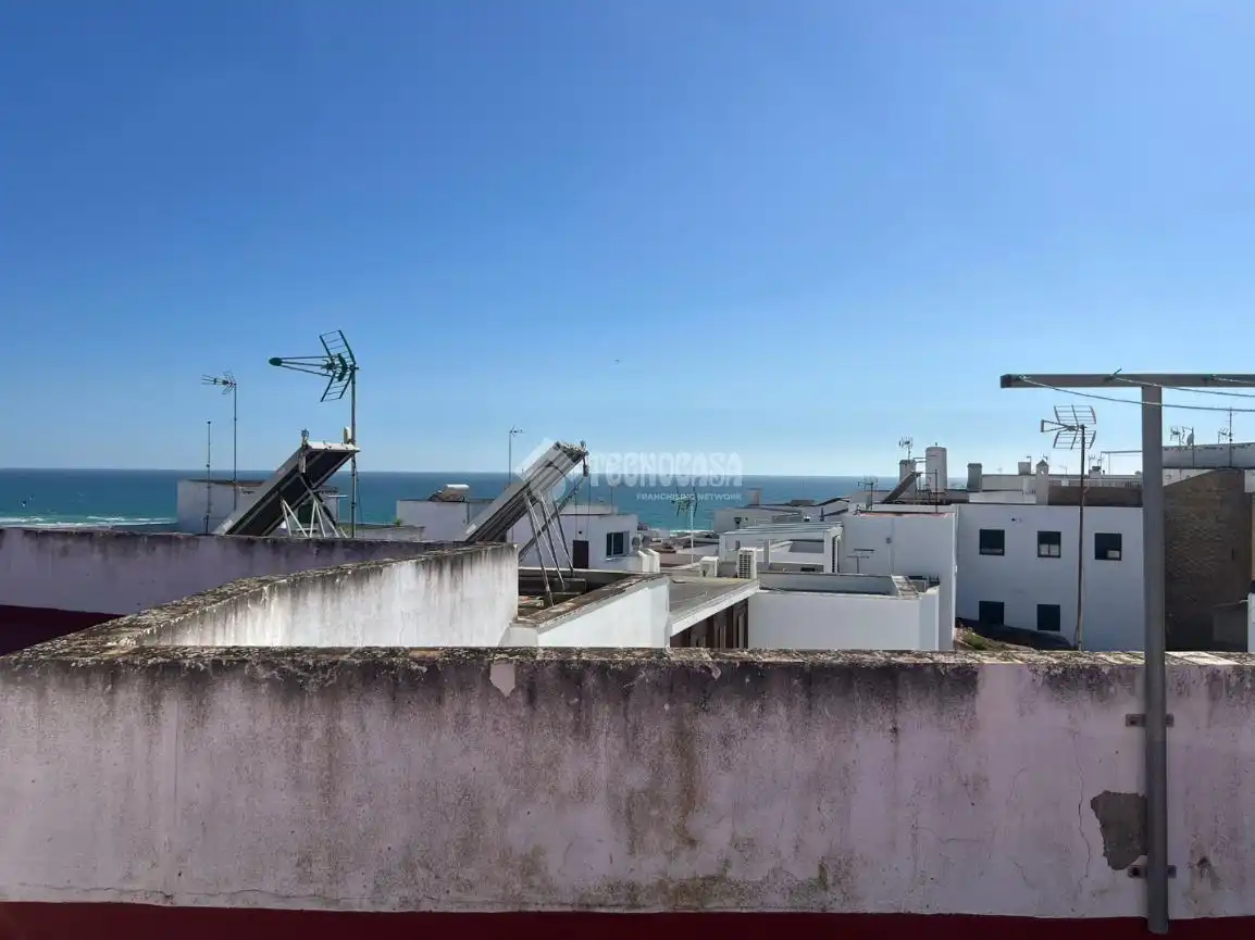 Vista exterior de Piso en venta en Conil de la Frontera con Aire acondicionado, Calefacción y Terraza