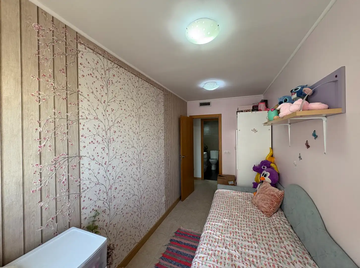Habitación de Piso en venta en Castellón de la Plana / Castelló de la Plana con Aire acondicionado, Calefacción y Horno