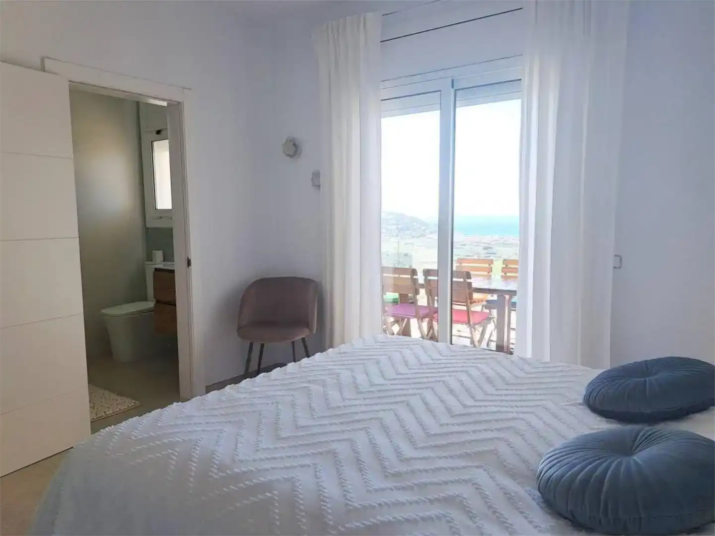 Dormitori de Casa o xalet de lloguer en Roses amb Aire condicionat i Piscina