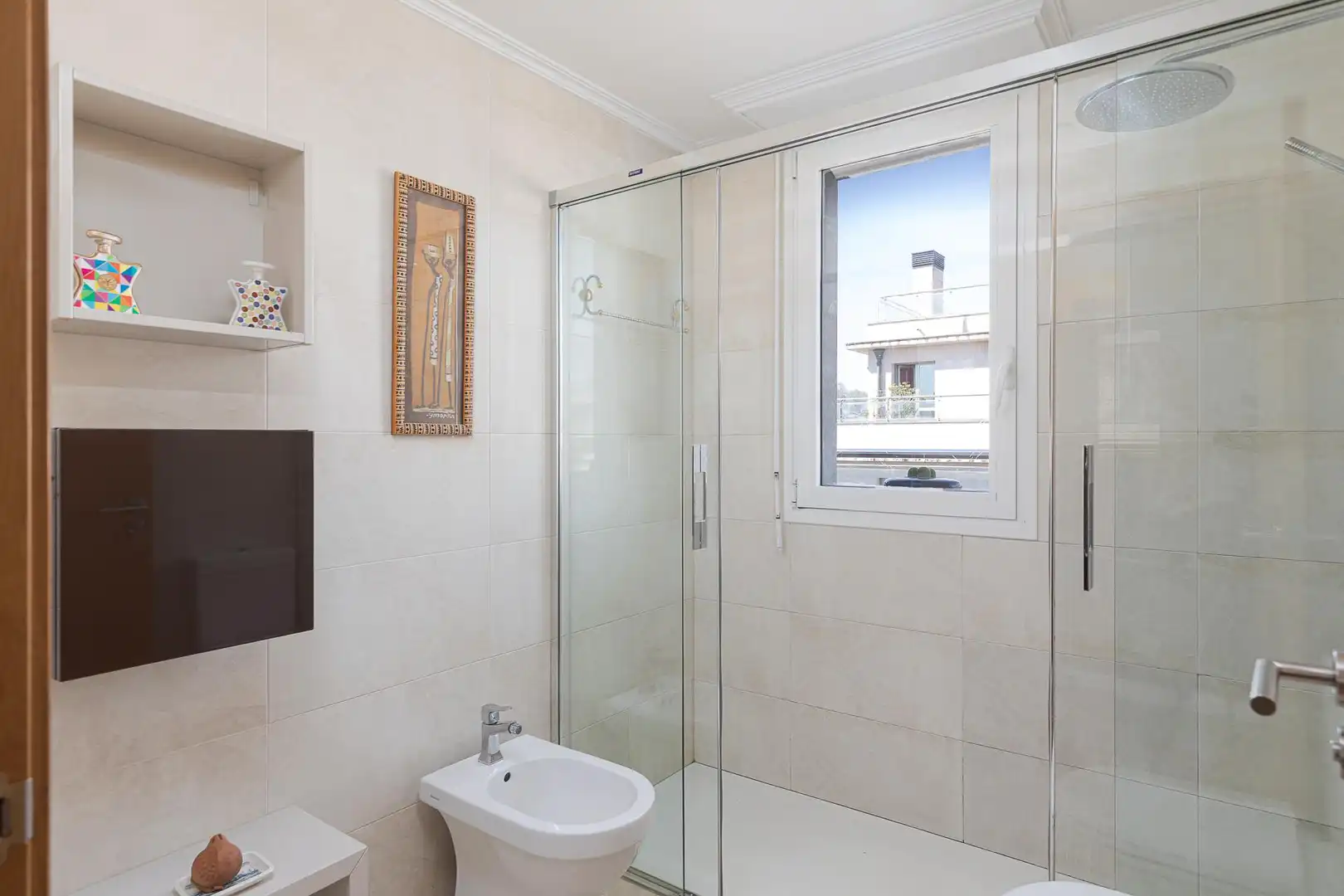 Badezimmer von Dachboden zum Verkauf in Donostia - San Sebastián  mit Klimaanlage, Heizung und Terrasse