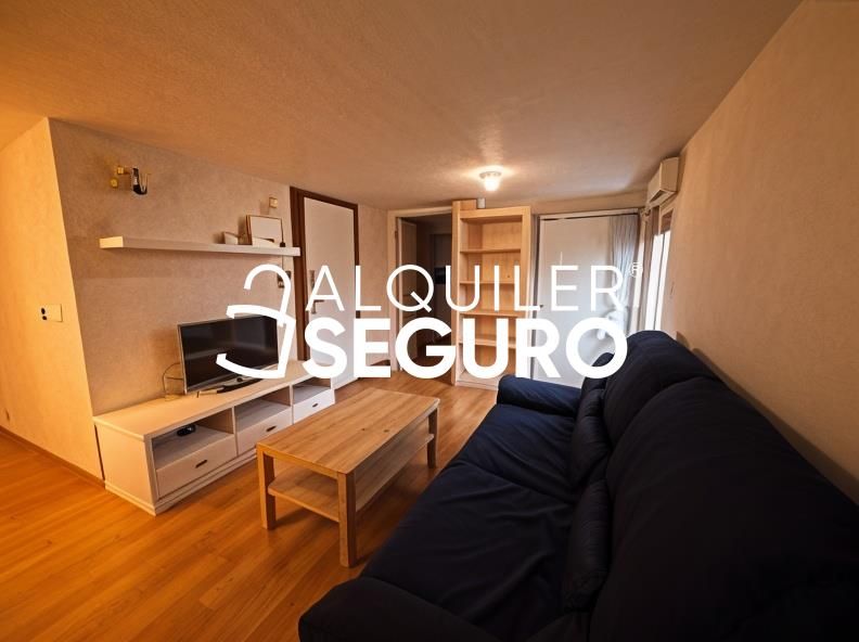 Sala de estar de Ático de alquiler en  Madrid Capital con Aire acondicionado, Calefacción y Terraza