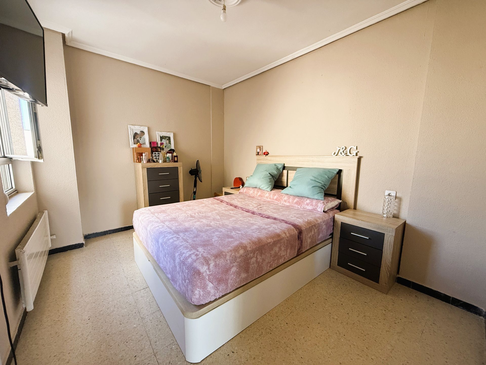 Bedroom of Flat for sale in Vitoria - Gasteiz  with Heating, Terrace and Furnished