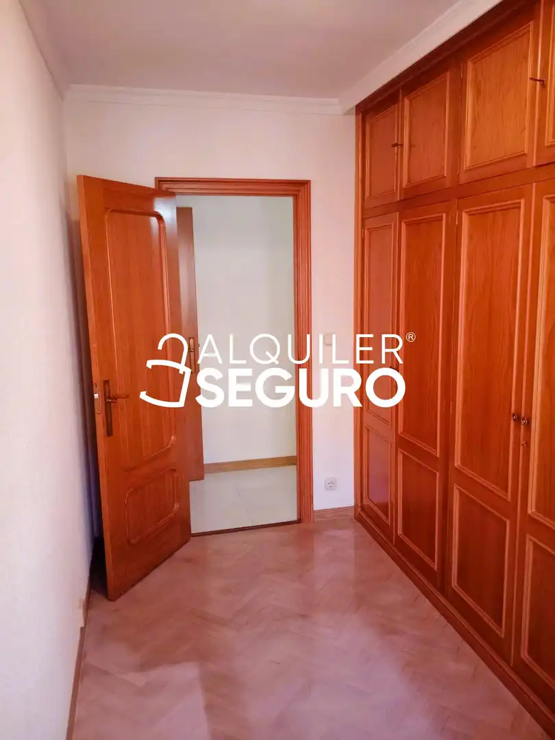 Schlafzimmer von Wohnung zur Miete in Valladolid mit Heizung und Terrasse