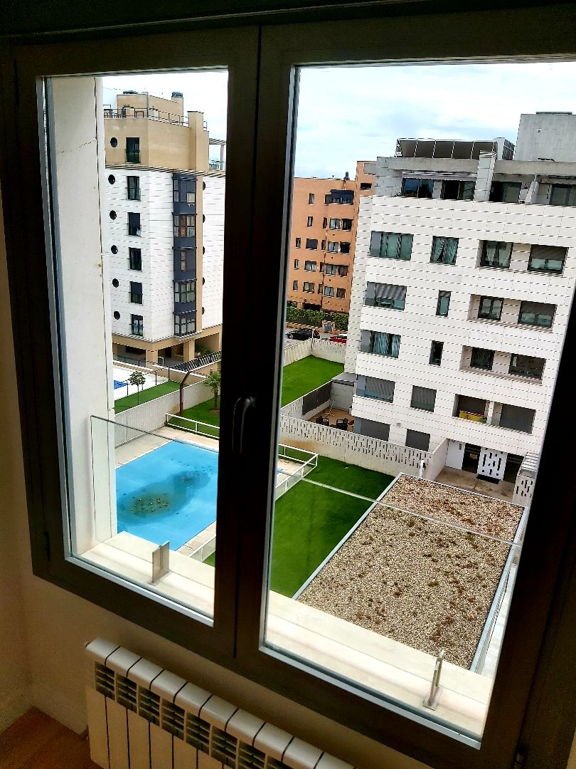 Piscina de Pis de lloguer en  Madrid Capital amb Aire condicionat, Calefacció i Parquet