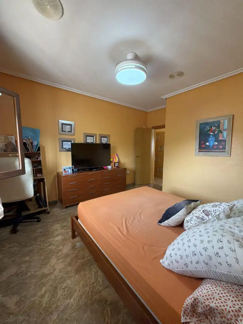 Habitación de Casa o chalet en venta en Murcia con Aire acondicionado, Calefacción y Jardín privado