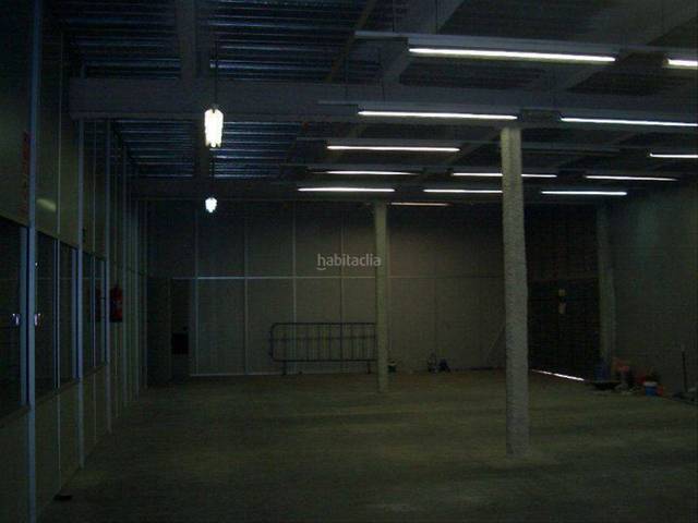 Nave industrial en Venta en La Marina del Prat Vermell