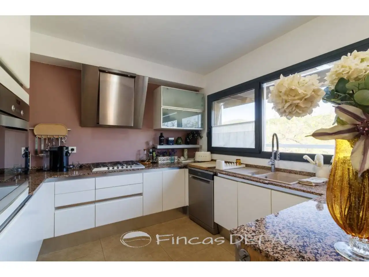 Cocina de Casa adosada en venta en Castelldefels con Aire acondicionado, Calefacción y Terraza