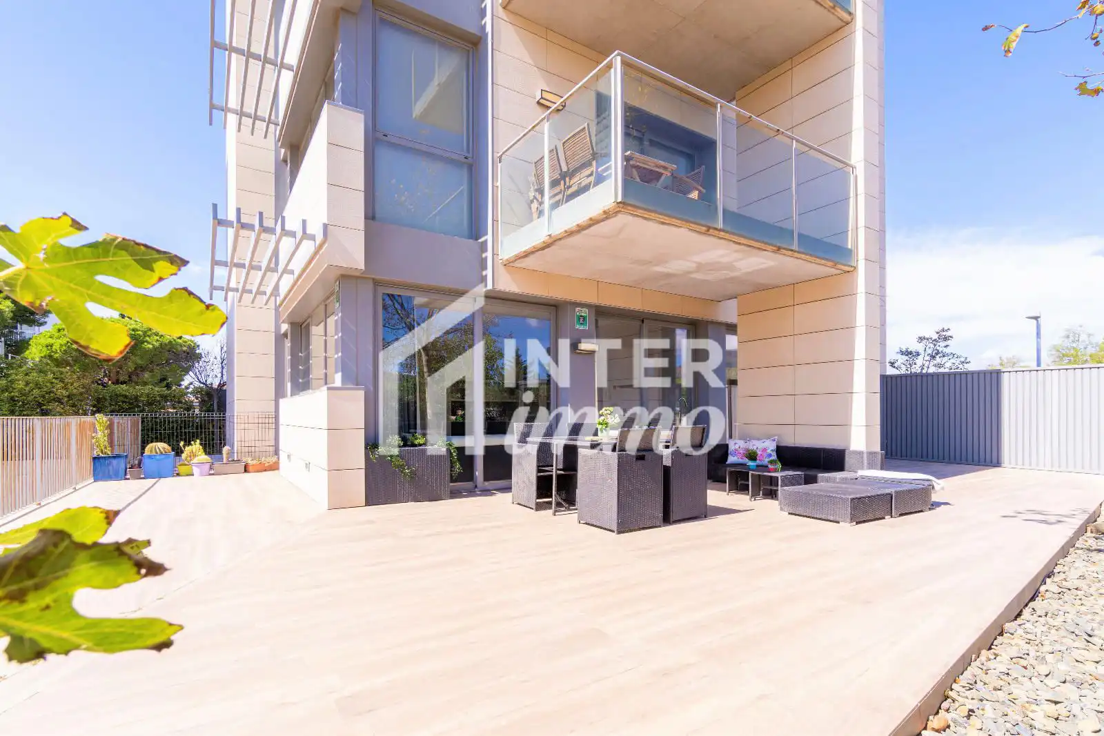 Apartment with garden for sale in Calle CLOT DELS FRANQUETS 54