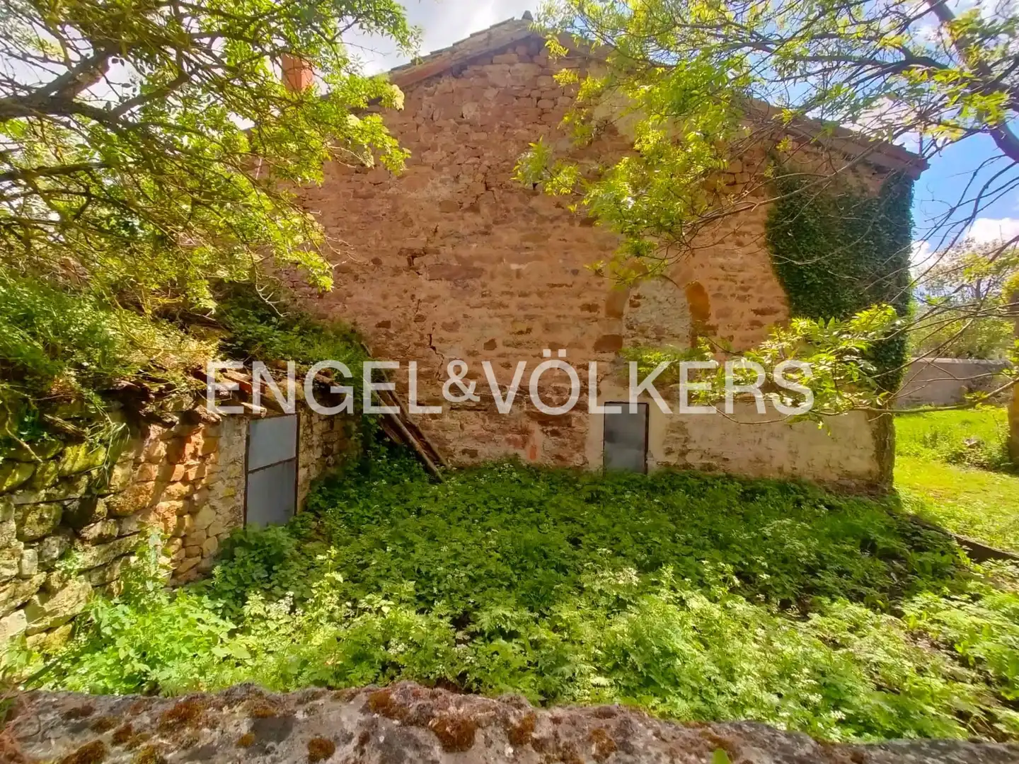 Houses for sale in Hermandad de Campoo de Suso  with Heating and Private garden