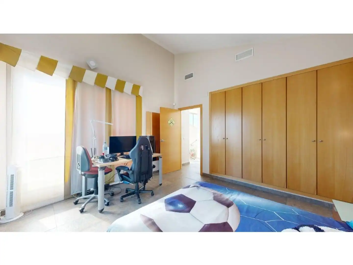 Dormitori de Casa o xalet en venda en Rocafort amb Jardí privat, Terrassa i Piscina