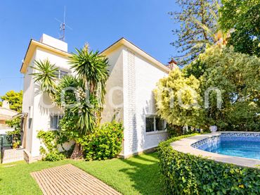 Villa con piscina in vendita a El Vedat - Santa Apolonia