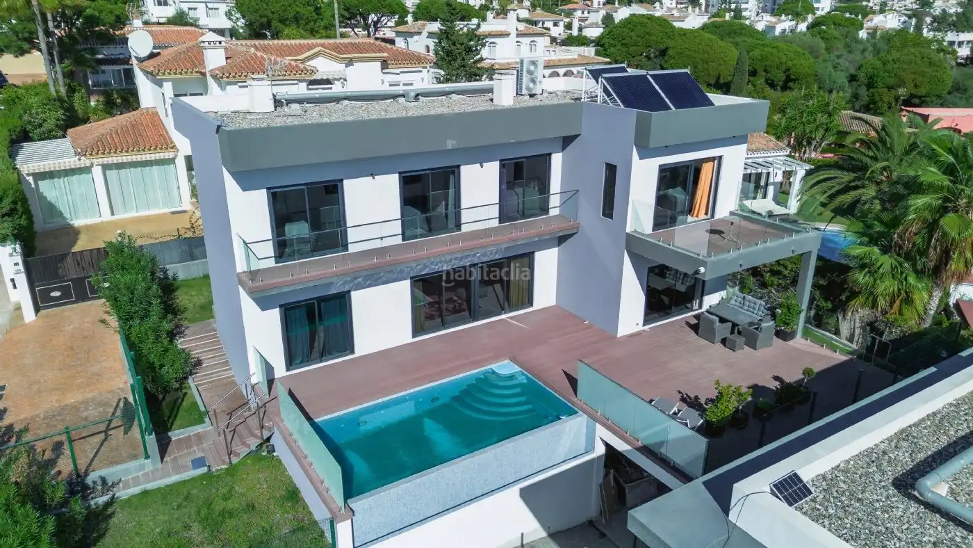 Casa en venta en Calle Zafra de Jarales 8, imagen 2