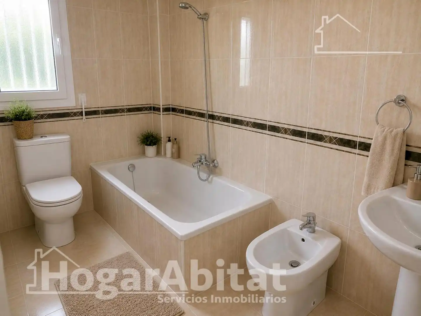 Baño de Casa adosada en venta en Chiva con Calefacción, Terraza y Trastero