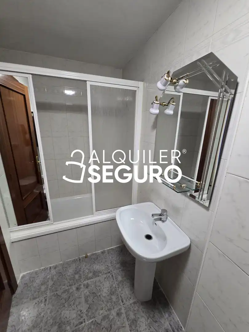 Bany de Pis de lloguer en Getafe Norte