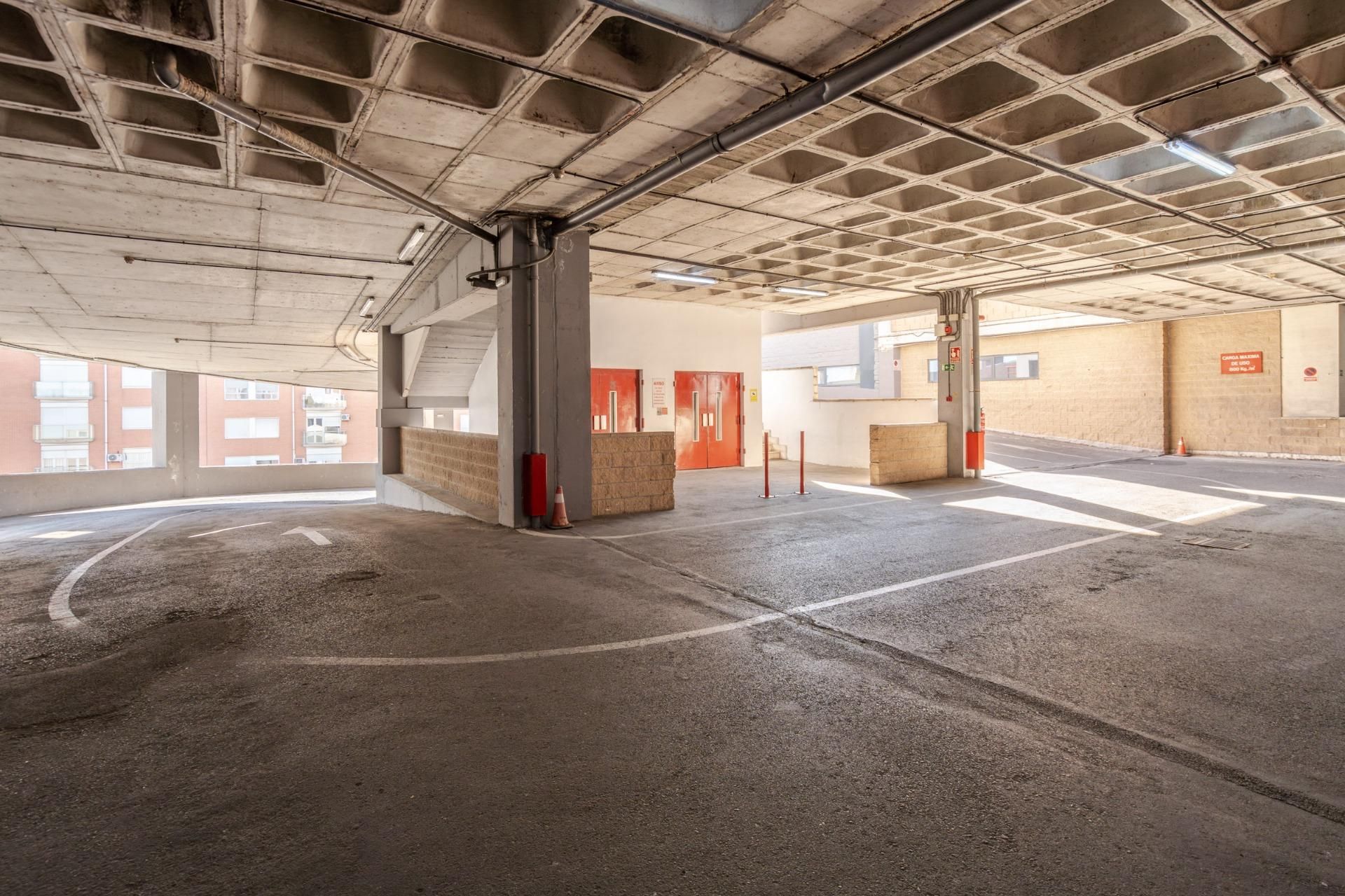 Parking of Industrial buildings for sale in  Madrid Capital