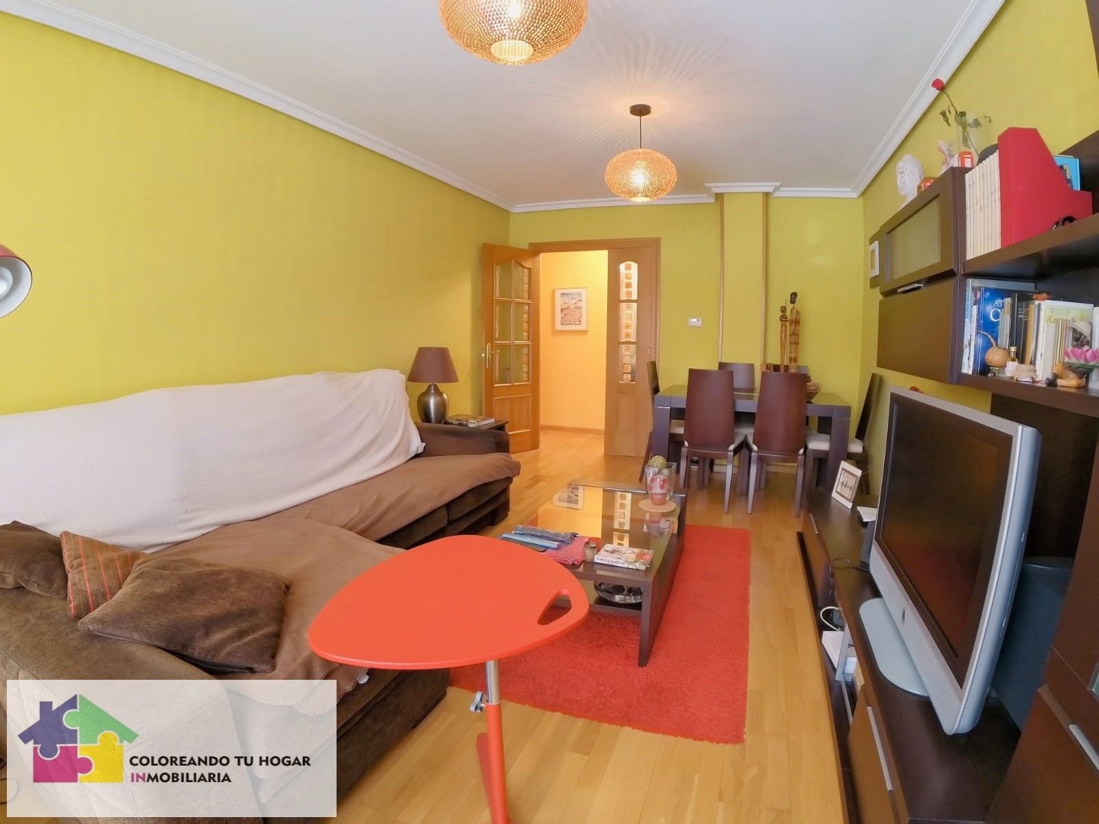 Living room of Flat for sale in Villaquilambre  with Heating, Parquet flooring and Terrace
