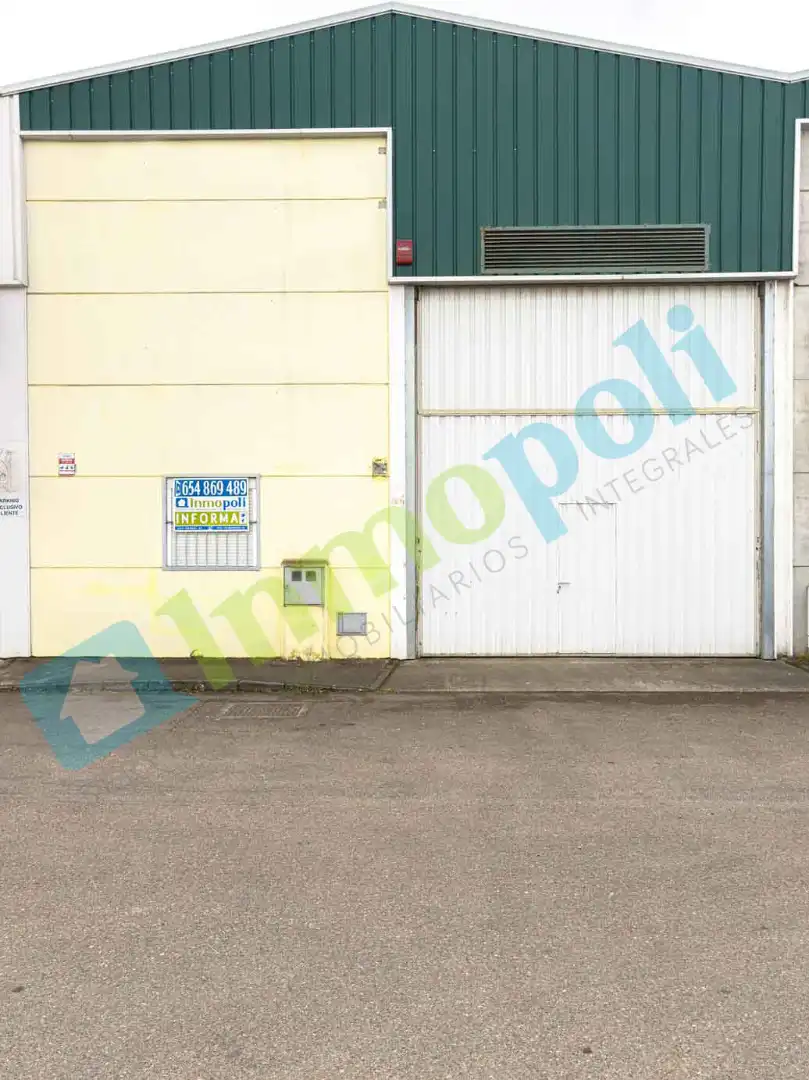 Exterior view of Industrial buildings for rent in Badajoz