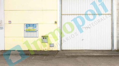 Foto 3 von Fabrikhallen zur Miete in Calle Río Segura, La Estación, Badajoz Capital