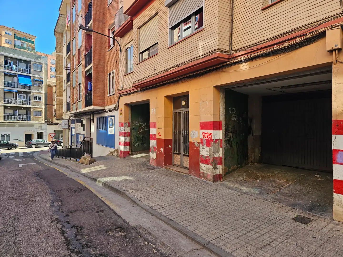 Vista exterior de Garatge en venda en Zaragoza