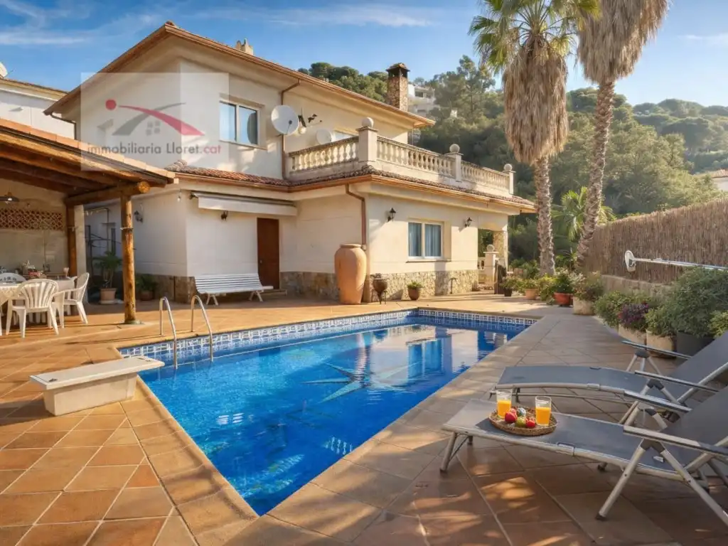 Maison avec piscine à vendre à Canyelles