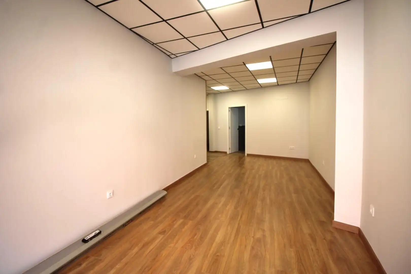 Local comercial en venda a Calle del Plátano 23, imagen 16